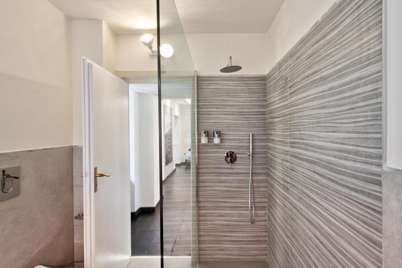 Acadamis - Garibaldi 9 Bis - Piazza Castello Apartman Torino Kültér fotó