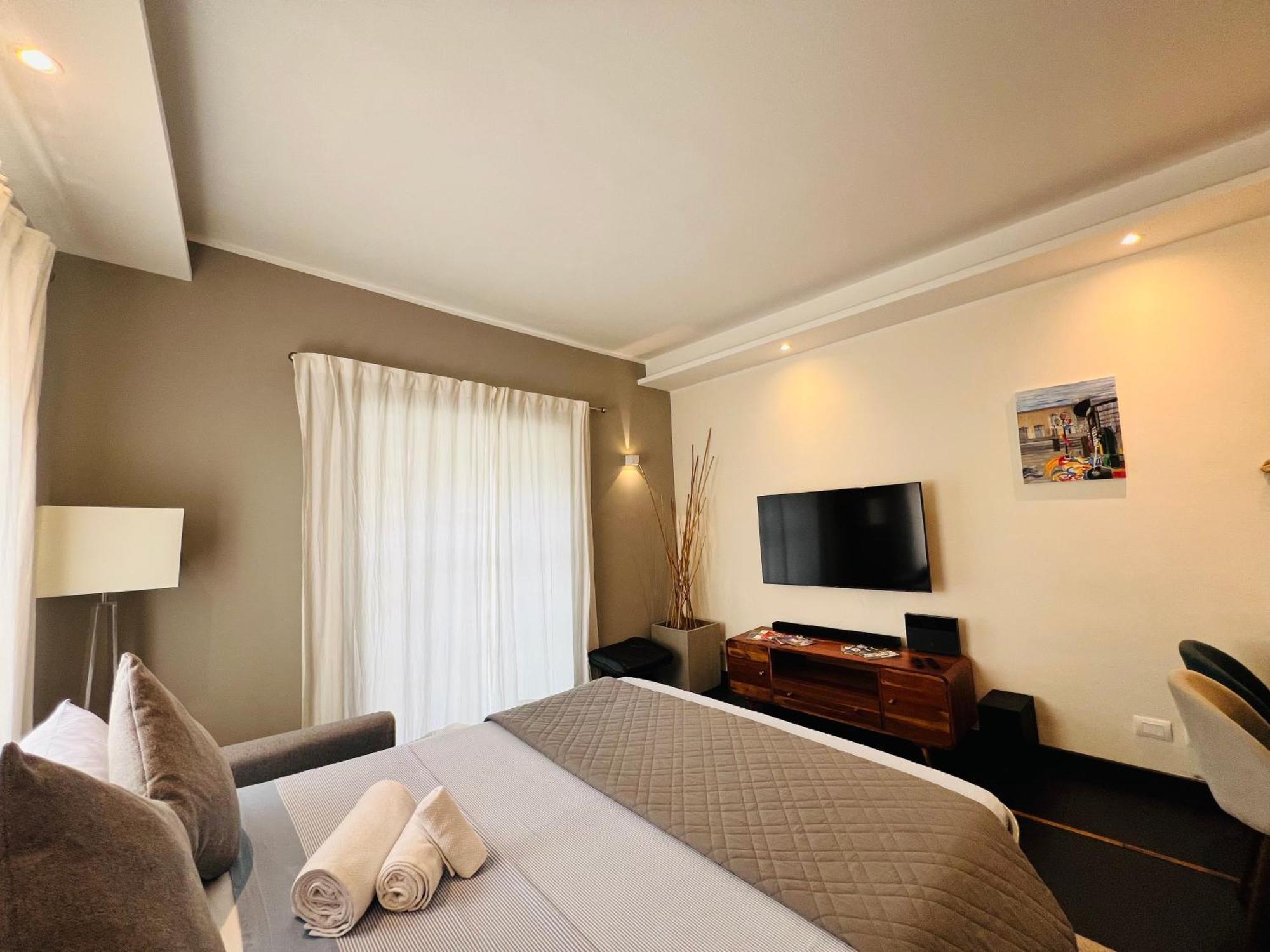 Acadamis - Garibaldi 9 Bis - Piazza Castello Apartman Torino Kültér fotó