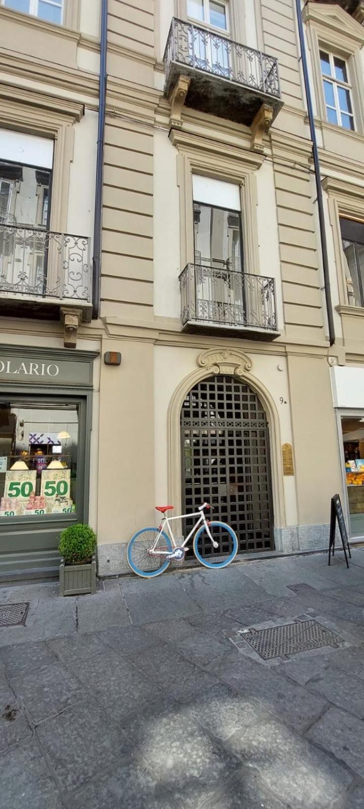 Acadamis - Garibaldi 9 Bis - Piazza Castello Apartman Torino Kültér fotó