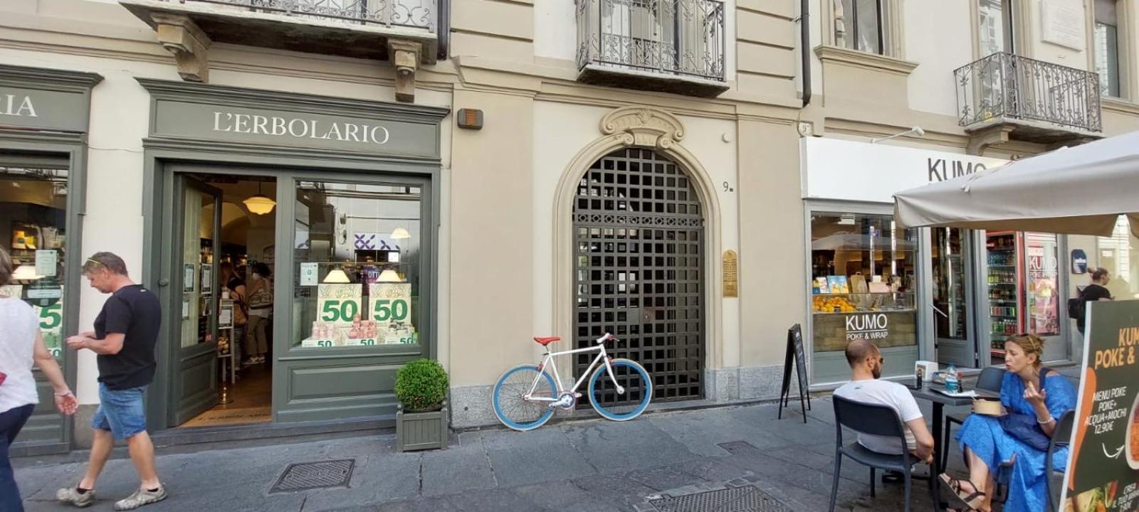 Acadamis - Garibaldi 9 Bis - Piazza Castello Apartman Torino Kültér fotó